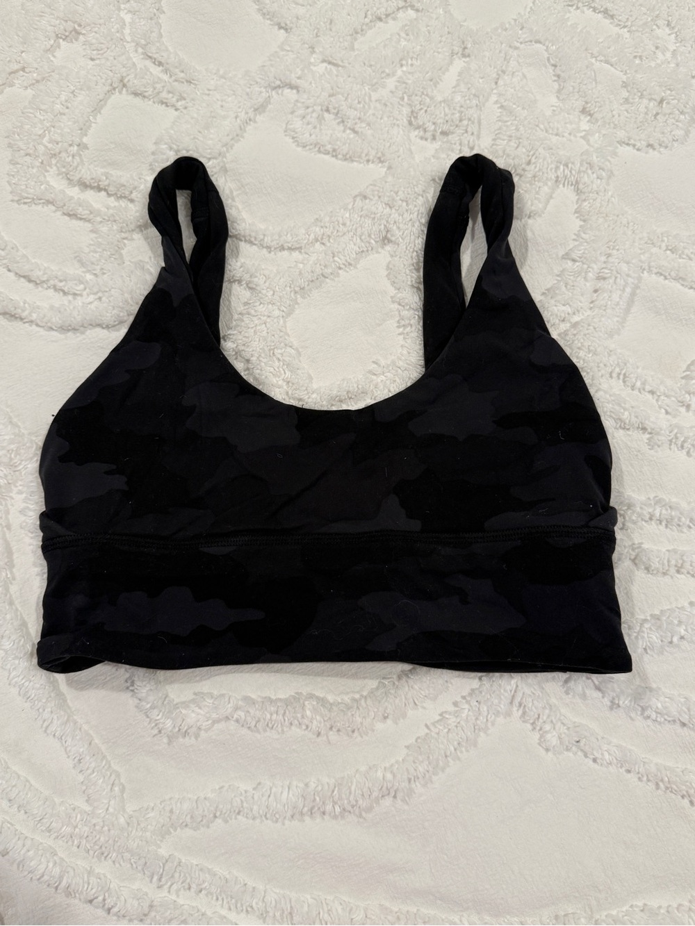 lululemon athletica Black reversible camo Seamless Sports Bra size 6